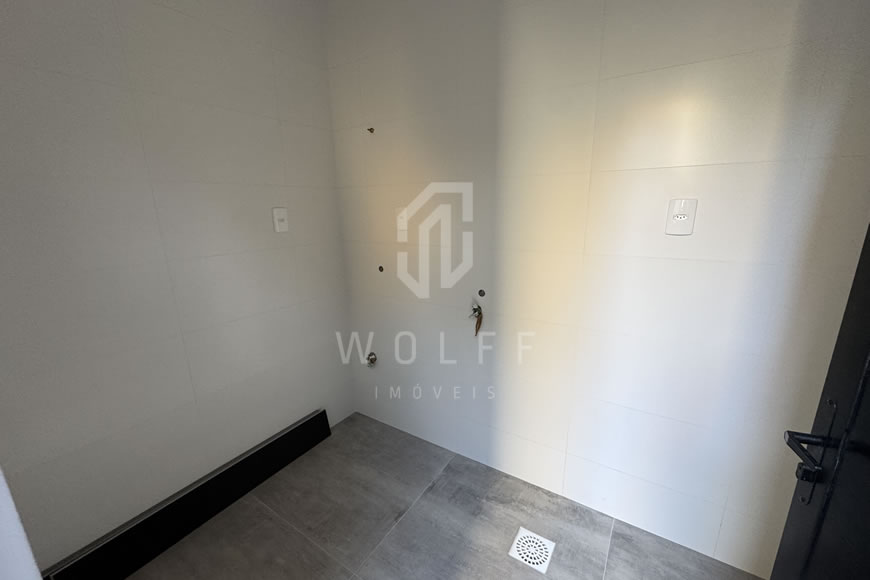 JD1600 - Sobrado Triplex com Hidromassagem e Vista Mar