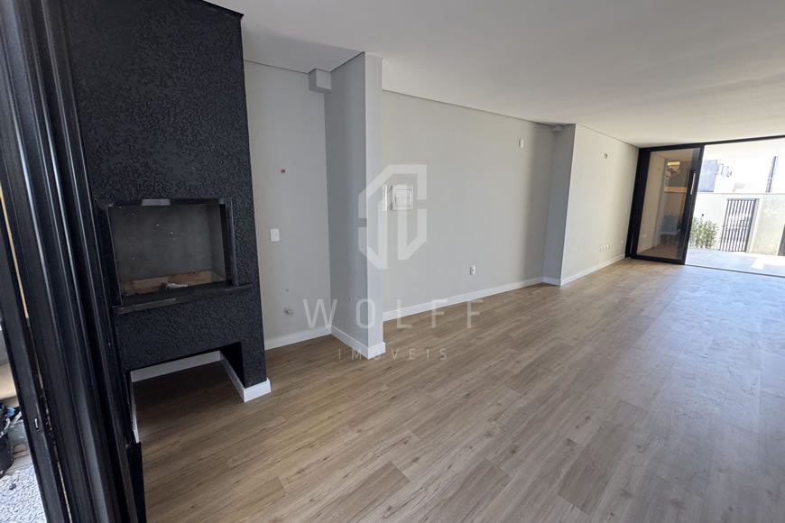 JD1600 - Sobrado Triplex com Hidromassagem e Vista Mar