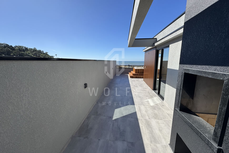 JD1600 - Sobrado Triplex com Hidromassagem e Vista Mar