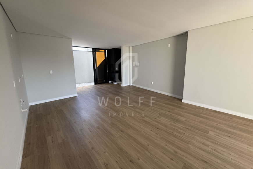 JD1600 - Sobrado Triplex com Hidromassagem e Vista Mar