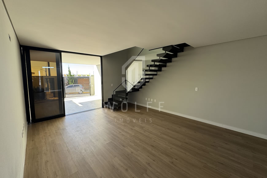 JD1600 - Sobrado Triplex com Hidromassagem e Vista Mar