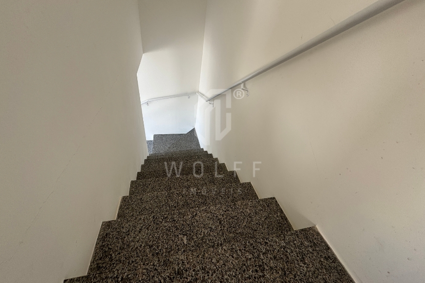 JD1603 - Sobrado com Piscina e 02 suítes em Itajuba