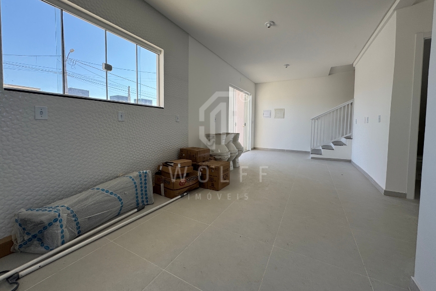 JD1603 - Sobrado com Piscina e 02 suítes em Itajuba