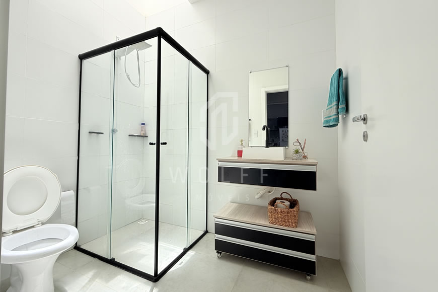 JD1604 - Casa Semimobiliada com Espaço de Festas nos Fundos