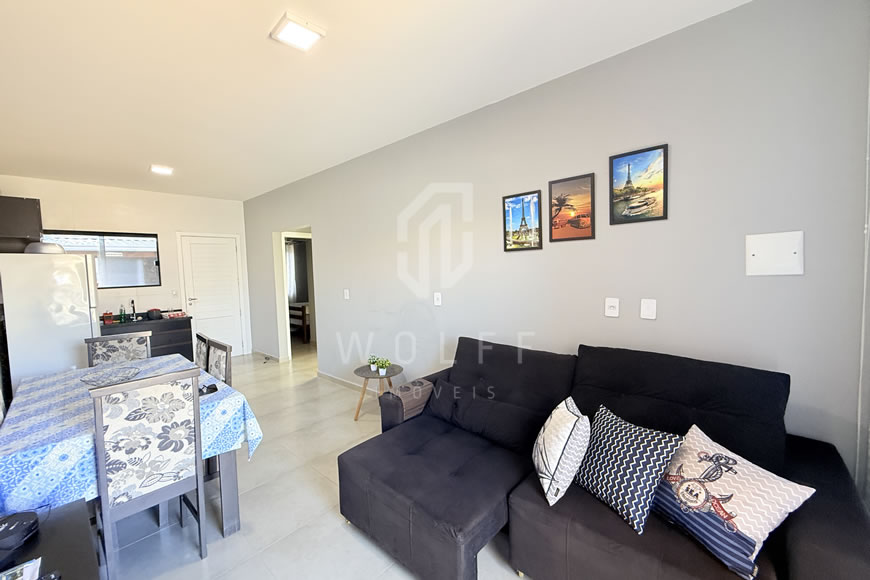 JD1604 - Casa Semimobiliada com Espaço de Festas nos Fundos