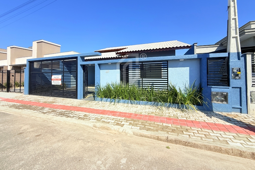 JD1608 - Casa com 3 dormitórios e Amplo terreno em Itajuba