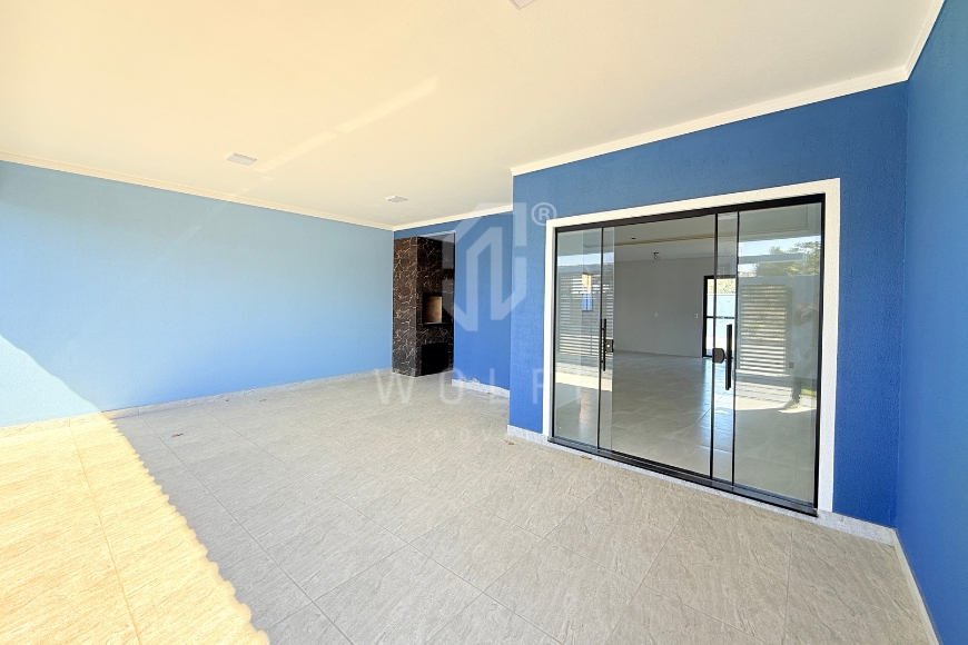 JD1608 - Casa com 3 dormitórios e Amplo terreno em Itajuba