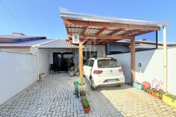 JD1616 - Casa Geminada com Área de Festas nos Fundos