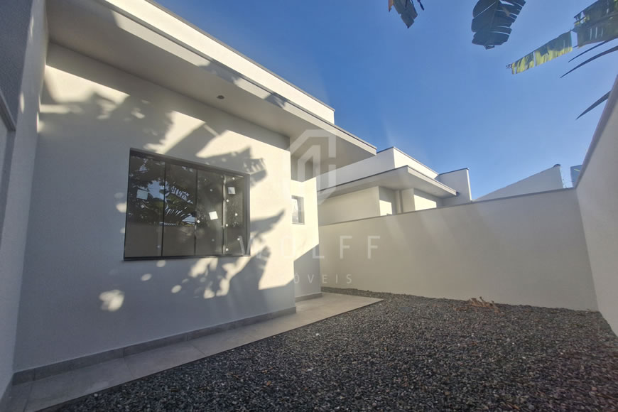 JD1617 - Casa Geminada com Lindo Projeto em Itajuba