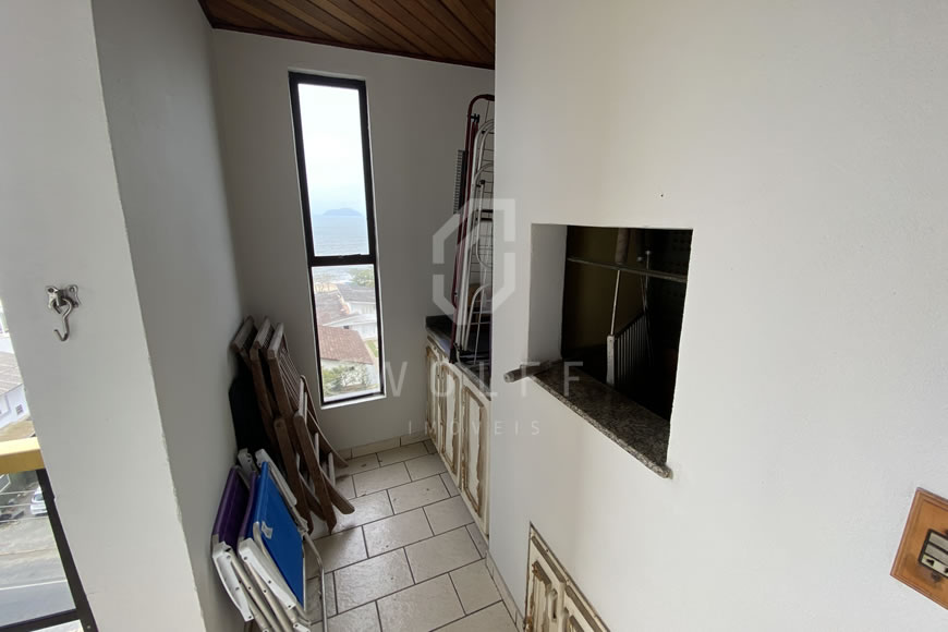 JD1620 - Apartamento com Vista Mar no Centro 