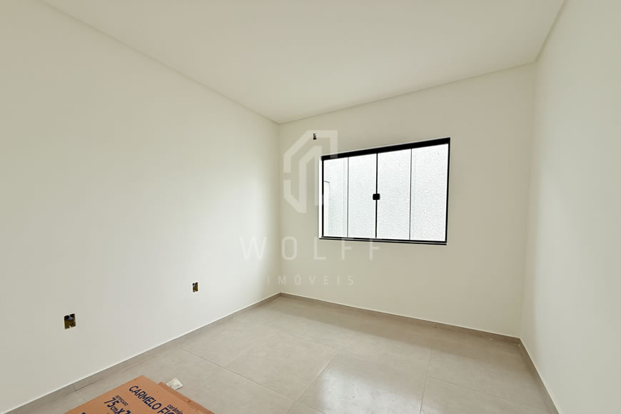 JD1622 - Casa Geminada com Ótima Localização em Rua Pavimentada