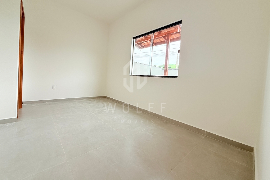 JD1626 - Casa para quem prioriza espaço de terreno em Itajuba