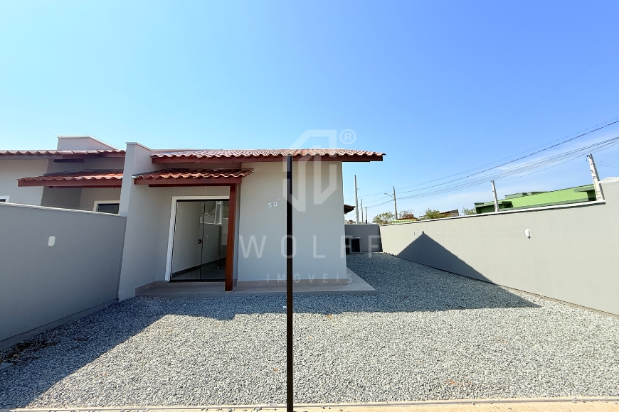 JD1626 - Casa para quem prioriza espaço de terreno em Itajuba