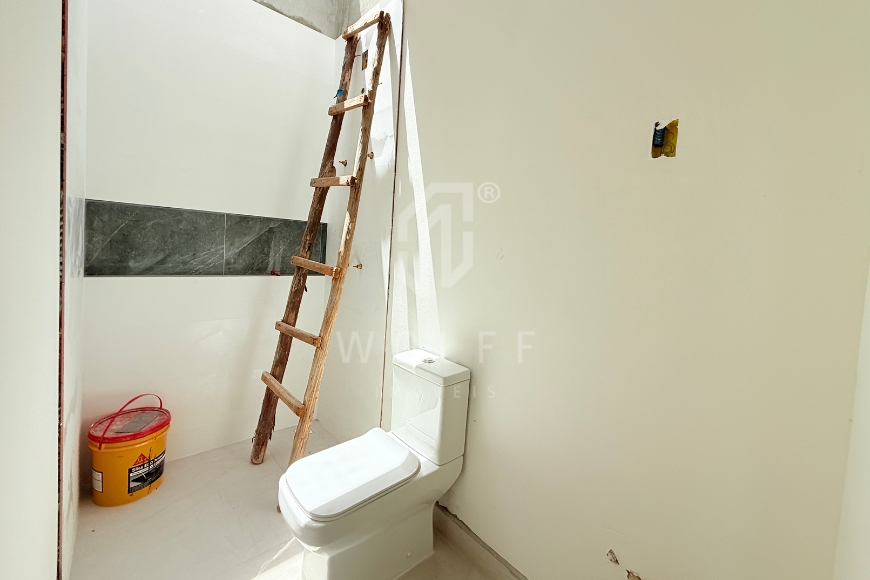 JD1628 - Sobrado Geminado a apenas 150m da Praia