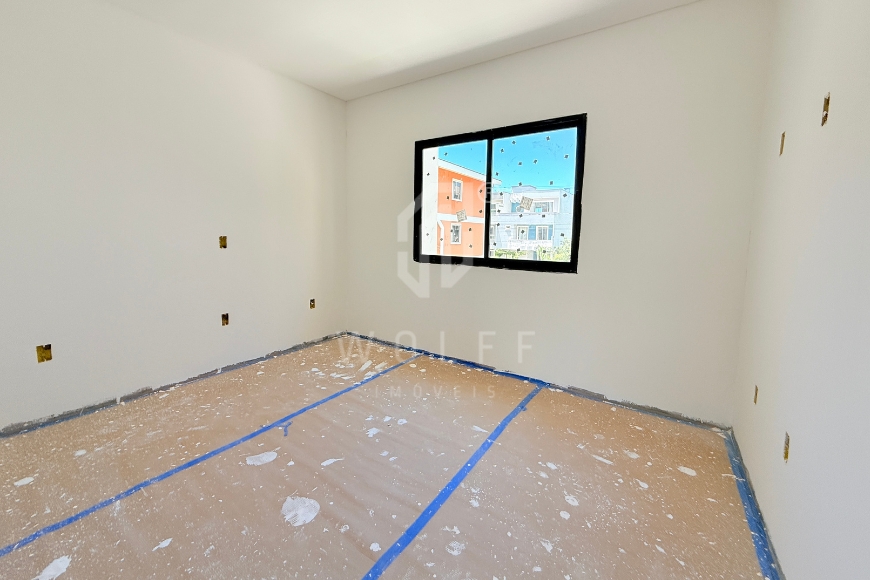 JD1628 - Sobrado Geminado a apenas 150m da Praia