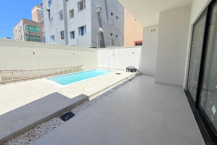 JD1628 - Sobrado Geminado a apenas 150m da Praia