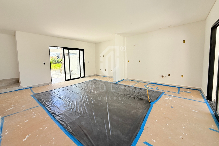 JD1628 - Sobrado Geminado a apenas 150m da Praia