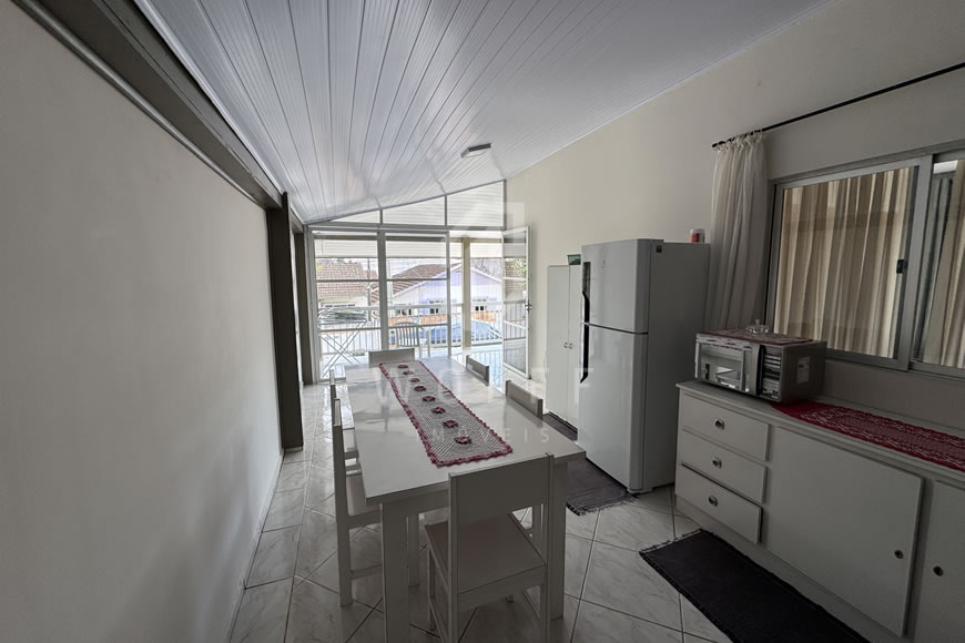 JD1629 - Sobrado Mobiliado no Centro