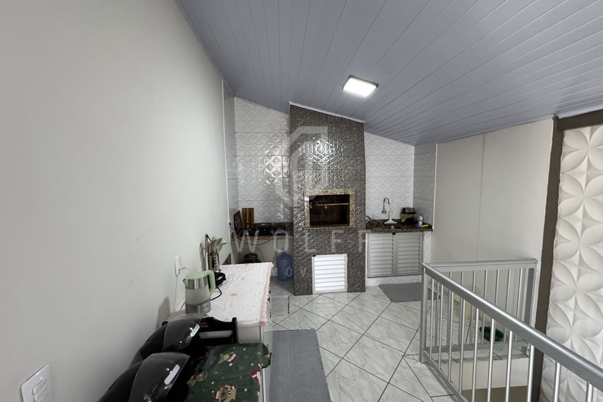 JD1629 - Sobrado Mobiliado no Centro