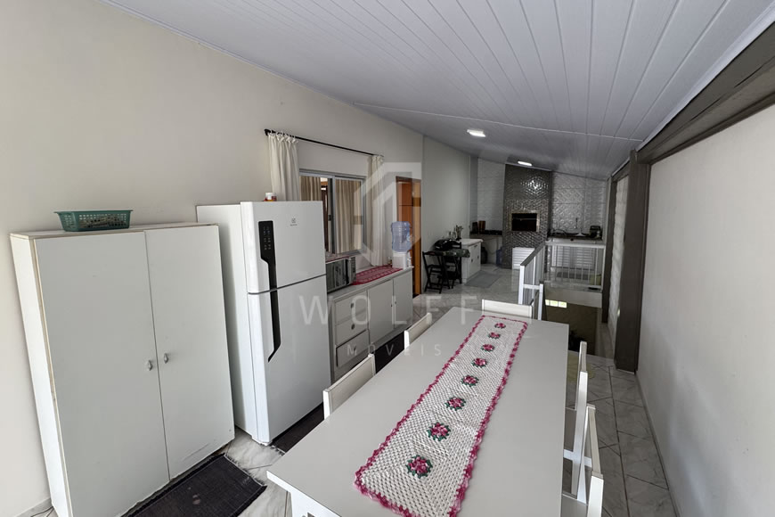 JD1629 - Sobrado Mobiliado no Centro