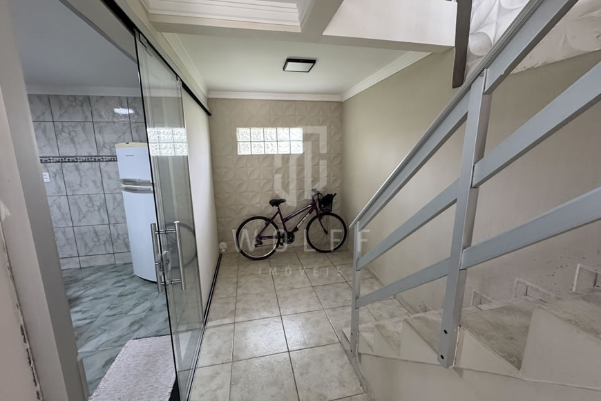 JD1629 - Sobrado Mobiliado no Centro