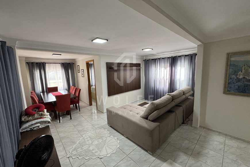 JD1629 - Sobrado Mobiliado no Centro