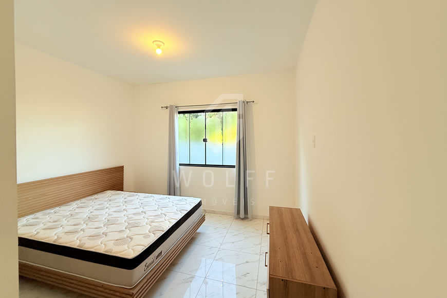 JD1631 - Casa Geminada Semi-mobiliada com Espaço para Festas nos Fundos