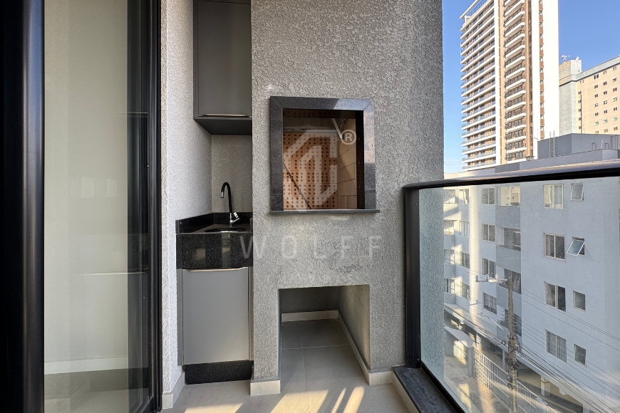 JD1636 - Apartamento Semi Mobiliado a 260 metros da praia no Centro