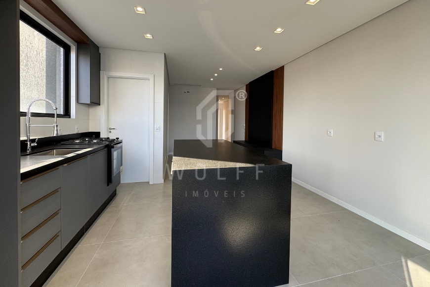 JD1636 - Apartamento Semi Mobiliado a 260 metros da praia no Centro