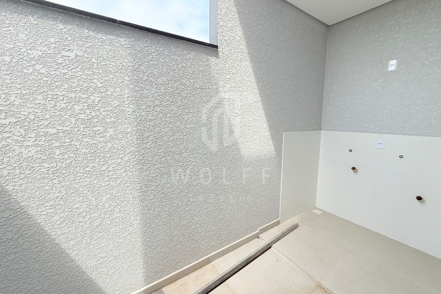 JD1642 - Casa com área de festas em Itajuba