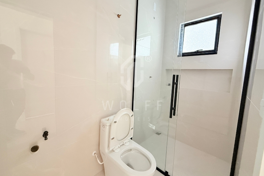 JD1642 - Casa com área de festas em Itajuba