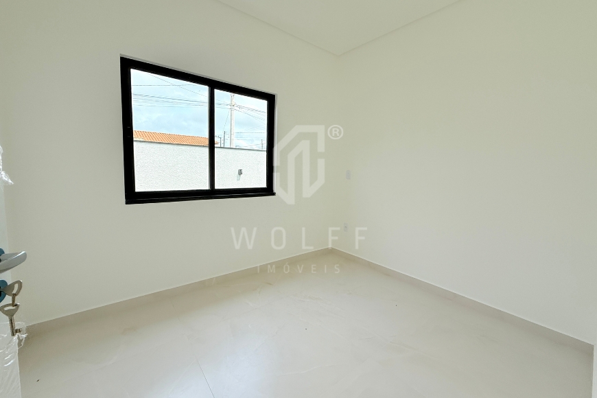 JD1642 - Casa com área de festas em Itajuba