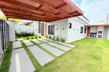 JD1642 - Casa com área de festas em Itajuba