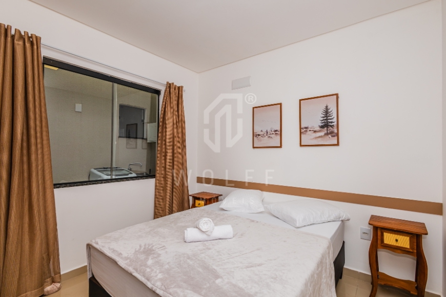 JD1643 - Casa Mobiliada em Rua Pavimentada