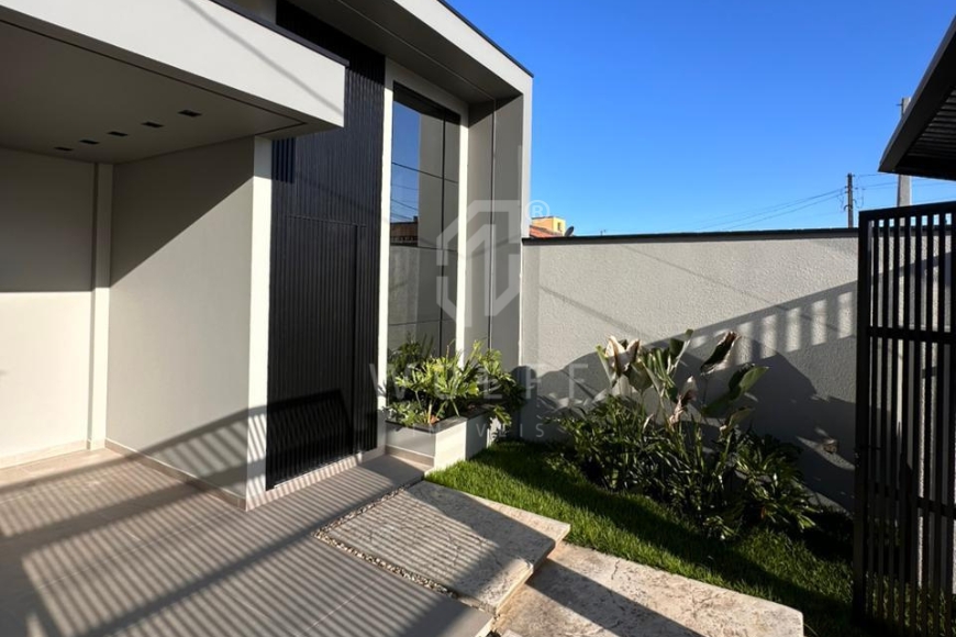 JD1644 - Casa com 1 suíte + 2 dormitórios em Itajuba