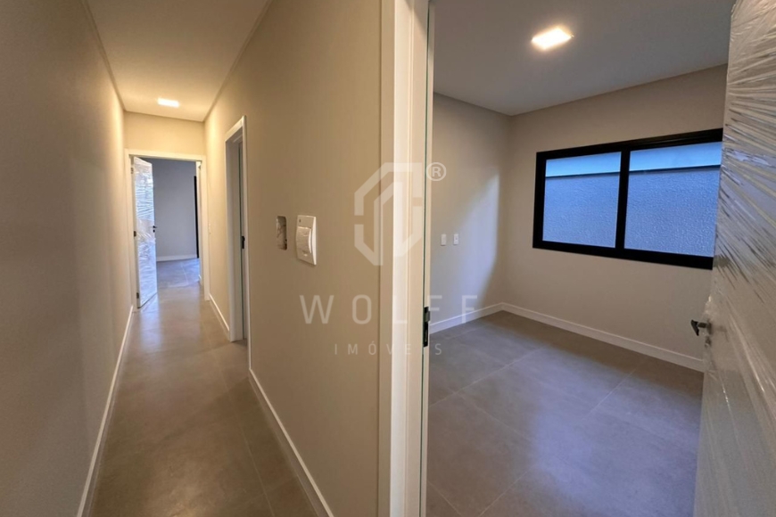 JD1644 - Casa com 1 suíte + 2 dormitórios em Itajuba