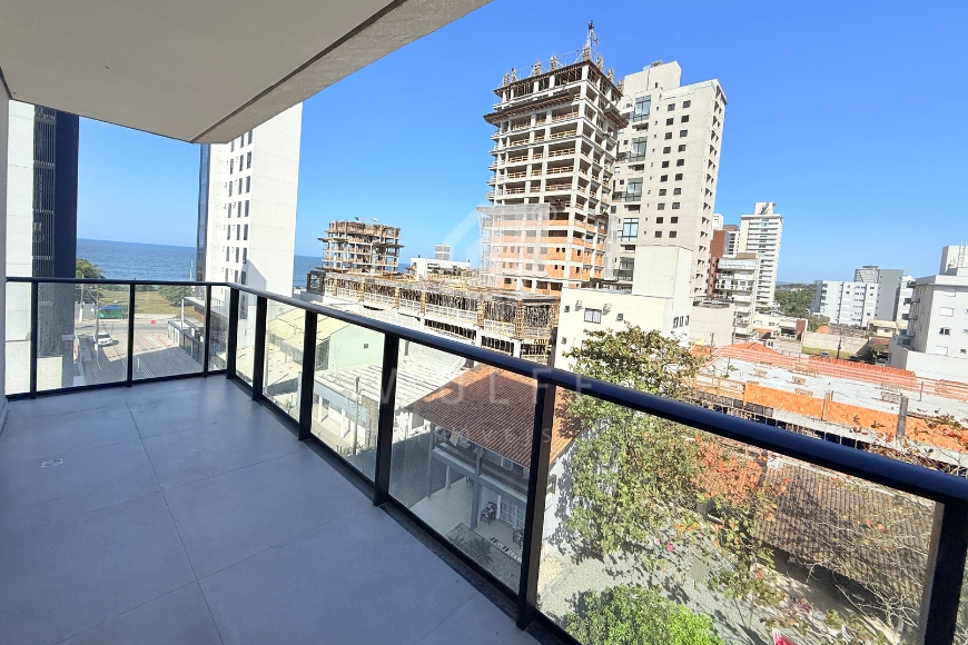 JD1645 - Apartamento com 3 suítes a 200 metros da praia