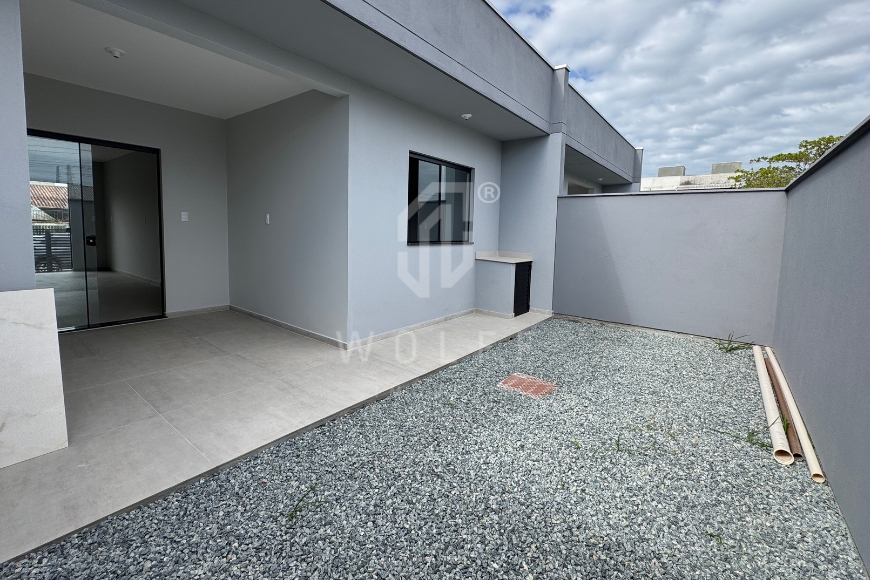 JD1646 - Casa com 1 suíte + 1 dormitório 