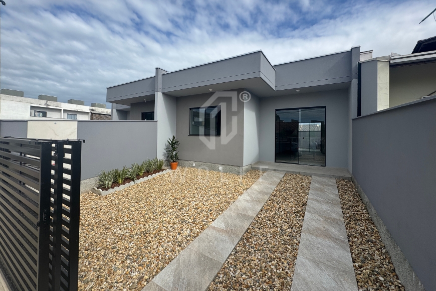 JD1646 - Casa com 1 suíte + 1 dormitório 