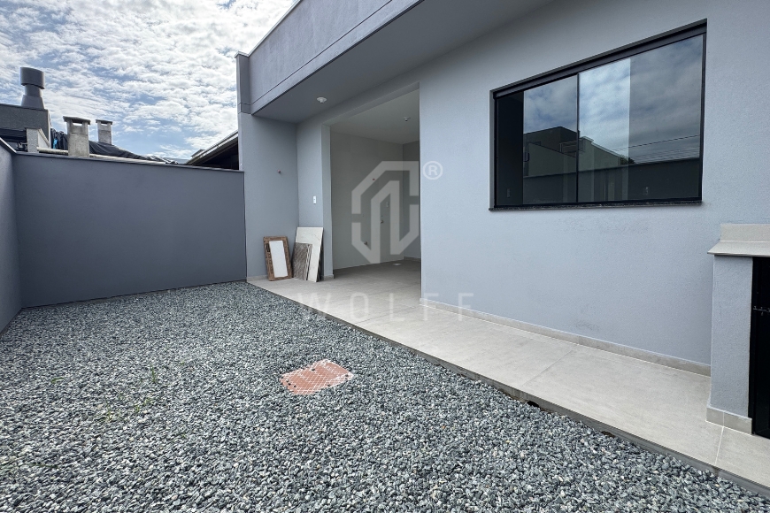 JD1646 - Casa com 1 suíte + 1 dormitório 