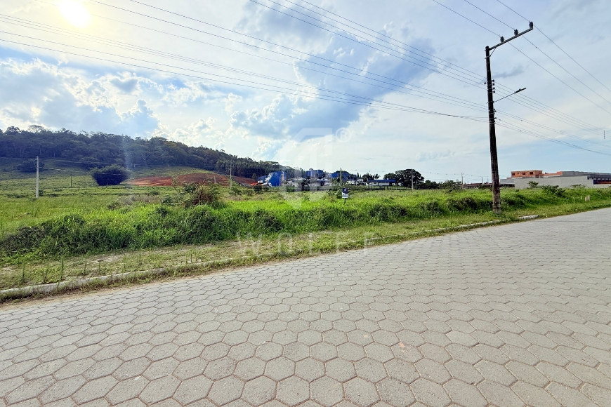 JD1647 - Terreno com 550m² pronto para construir