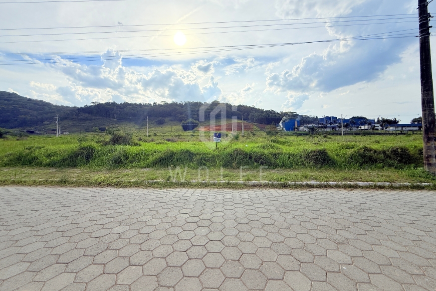 JD1647 - Terreno com 550m² pronto para construir