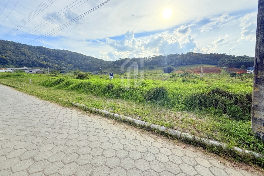 JD1647 - Terreno com 550m² pronto para construir