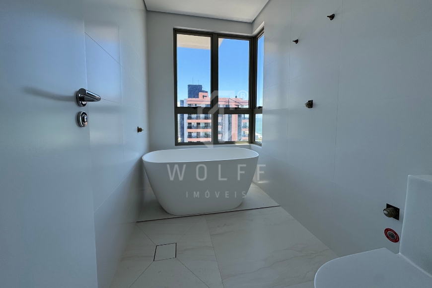 JD1658 - Apartamento Frente Mar no Centro da cidade