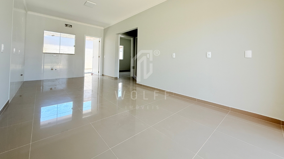 JD1659 - Casa com espaço de festas nos fundos