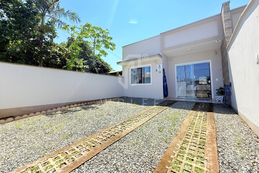 JD1660 - Casa Mobiliada com espaçosa área livre nos fundos em Itajuba