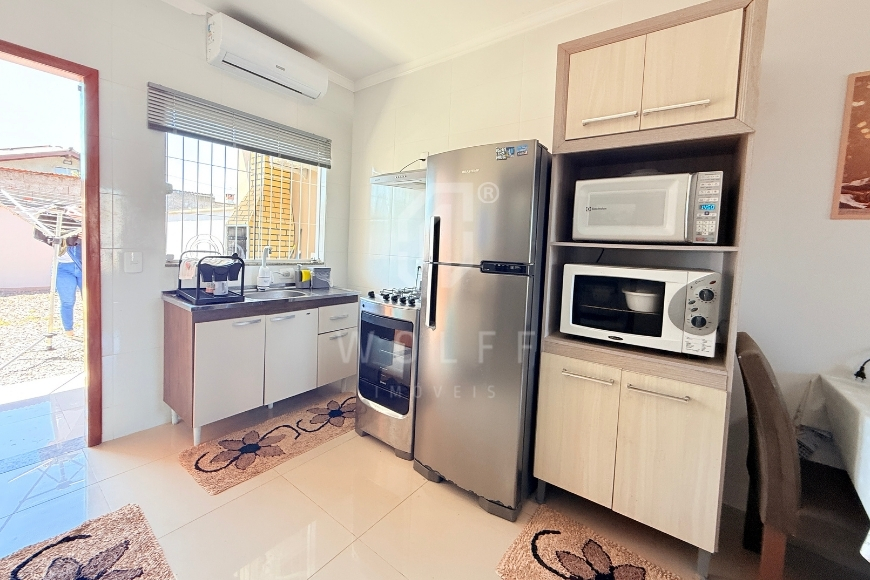 JD1660 - Casa Mobiliada com espaçosa área livre nos fundos em Itajuba