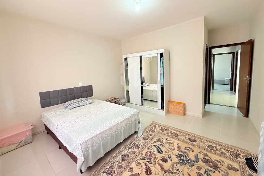 JD1661 - Casa com 3 dormitórios e espaço de festas no Itacolomi