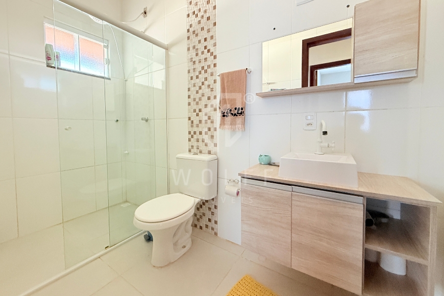 JD1661 - Casa com 3 dormitórios e espaço de festas no Itacolomi