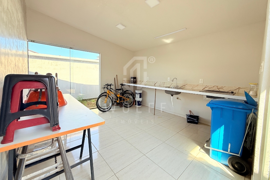 JD1661 - Casa com 3 dormitórios e espaço de festas no Itacolomi